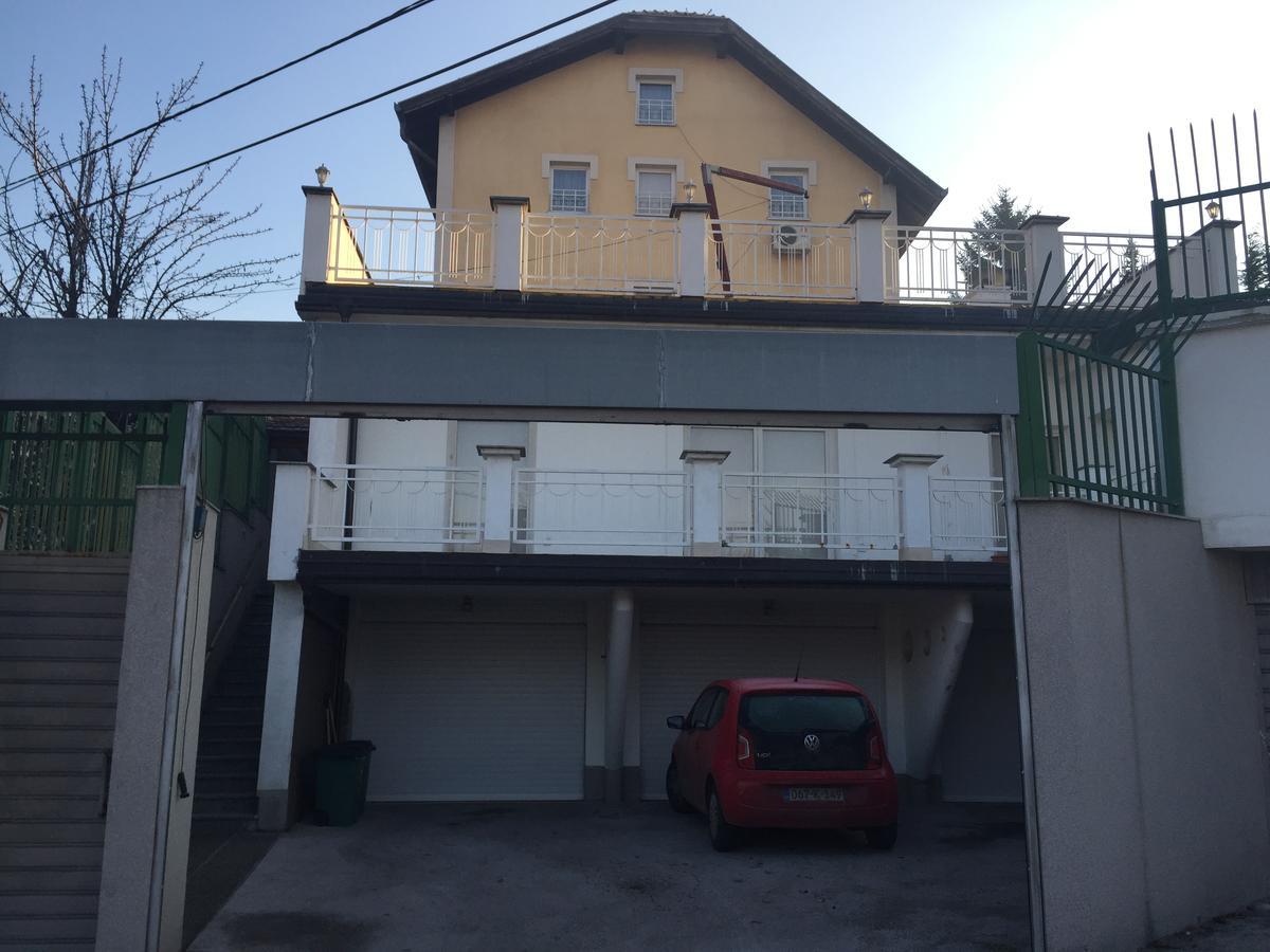 Apartments Villa Irma SJJ Eksteriør bilde